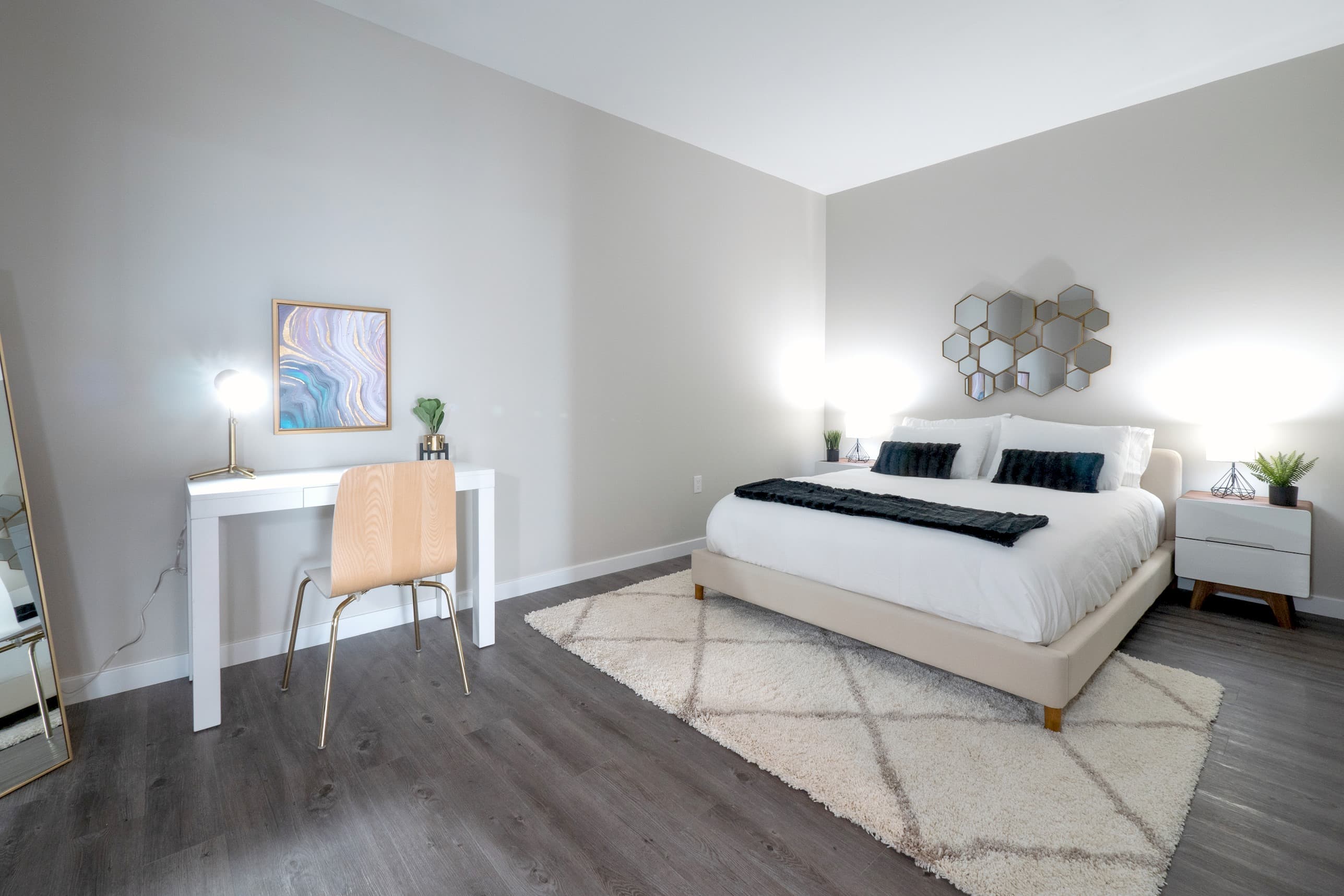 New Haven City Crossing 2BR / 2BA photo 3