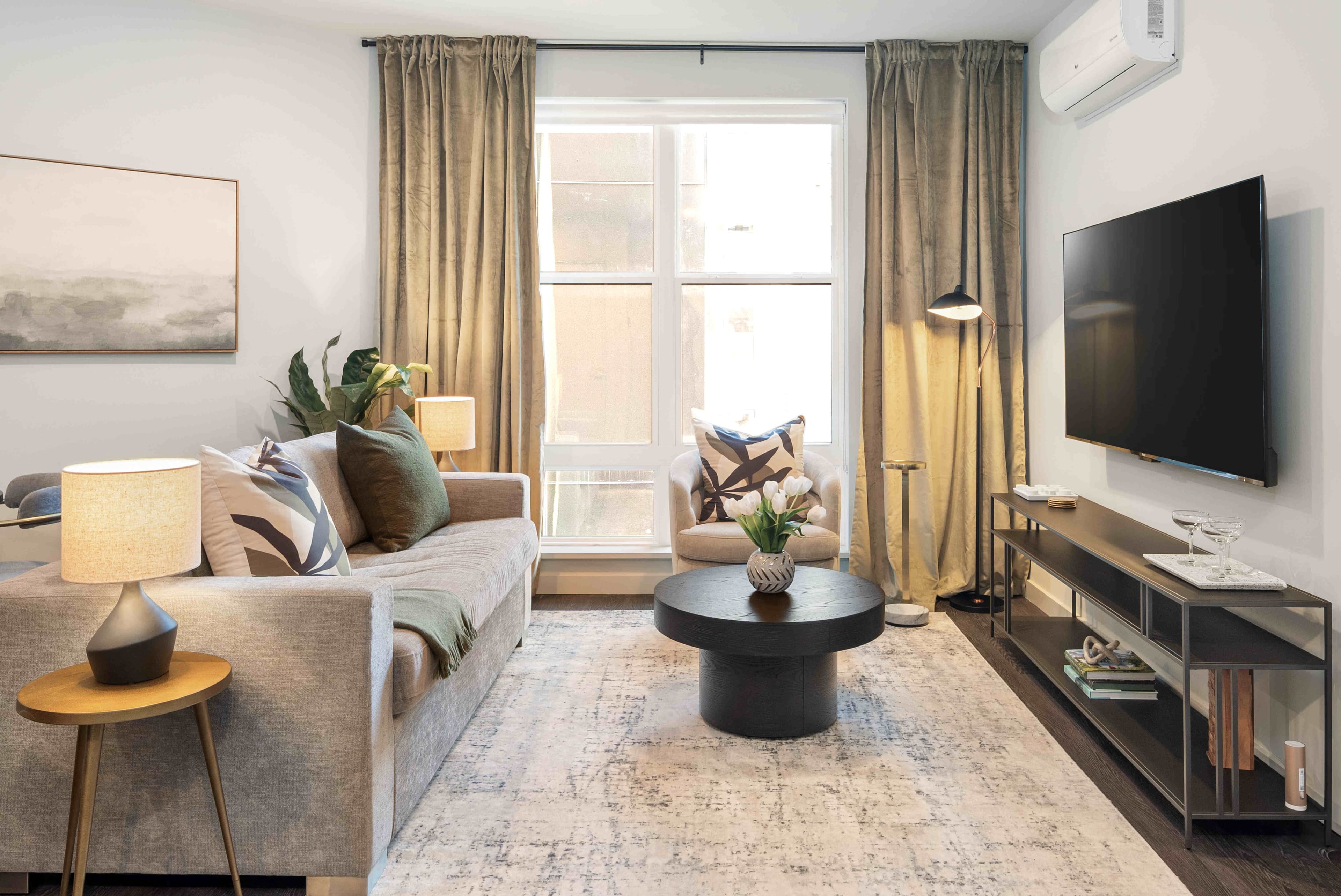 Stamford The Asher 1BR / 1BA photo 2
