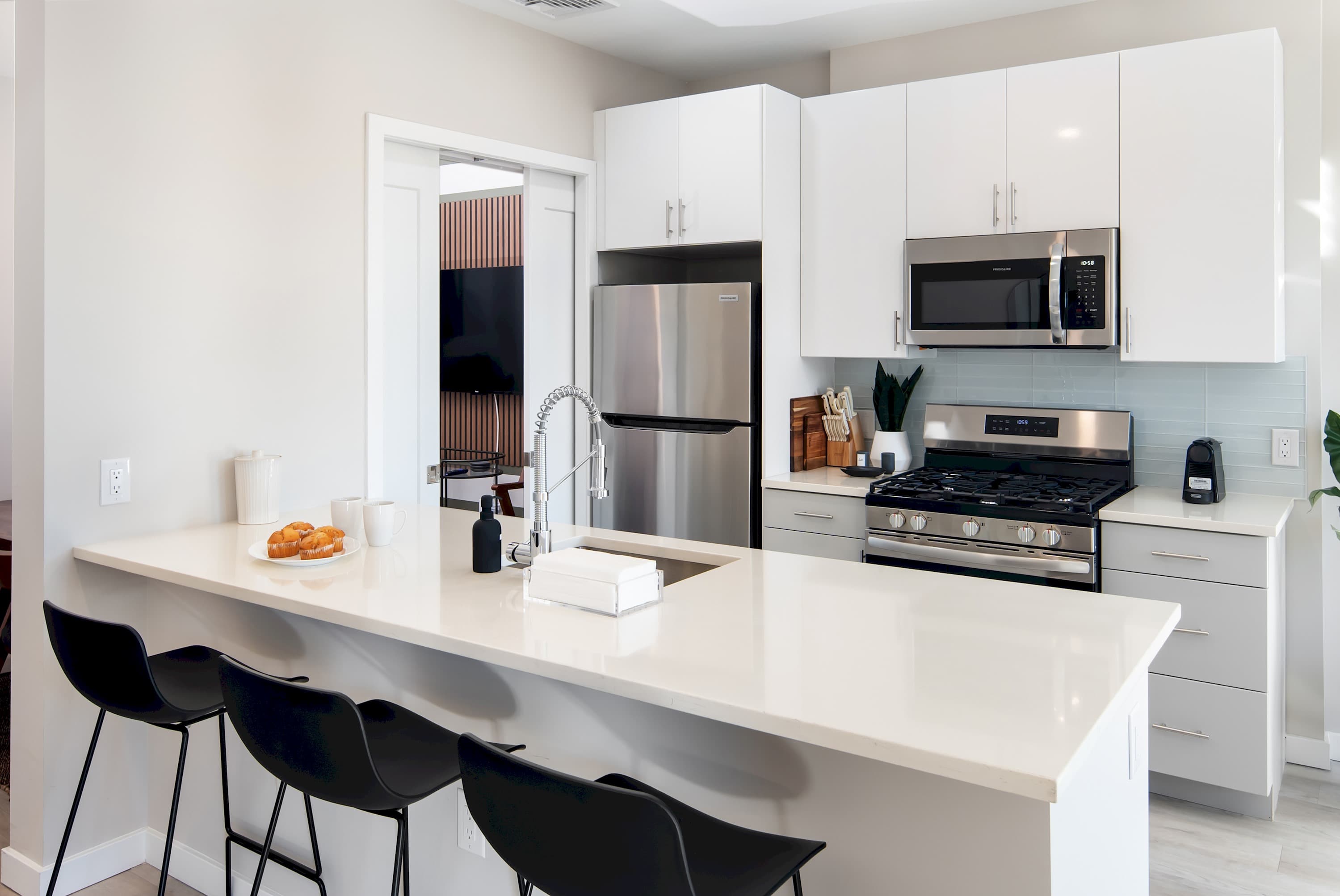 New Haven The Mason 2BR + WFH, 1BA photo 3