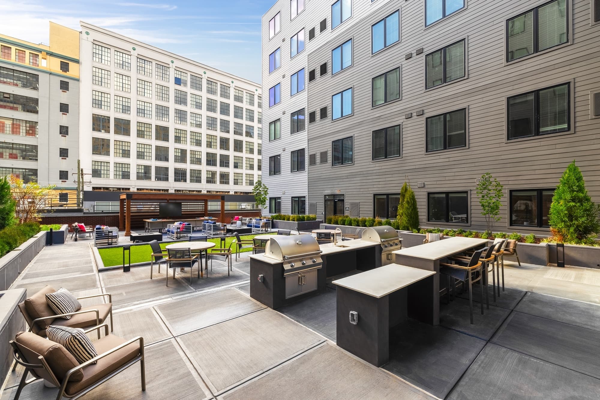 Designer Luxury in Center City photo 3