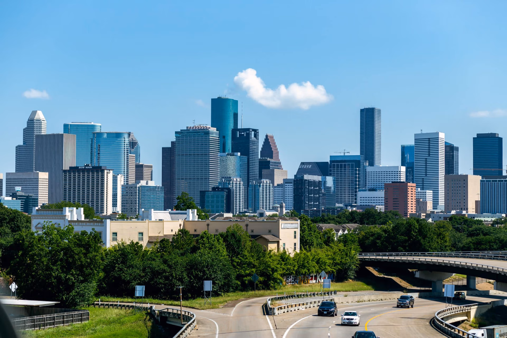 Furnished apartment guide to Houston, TX by Hyatus