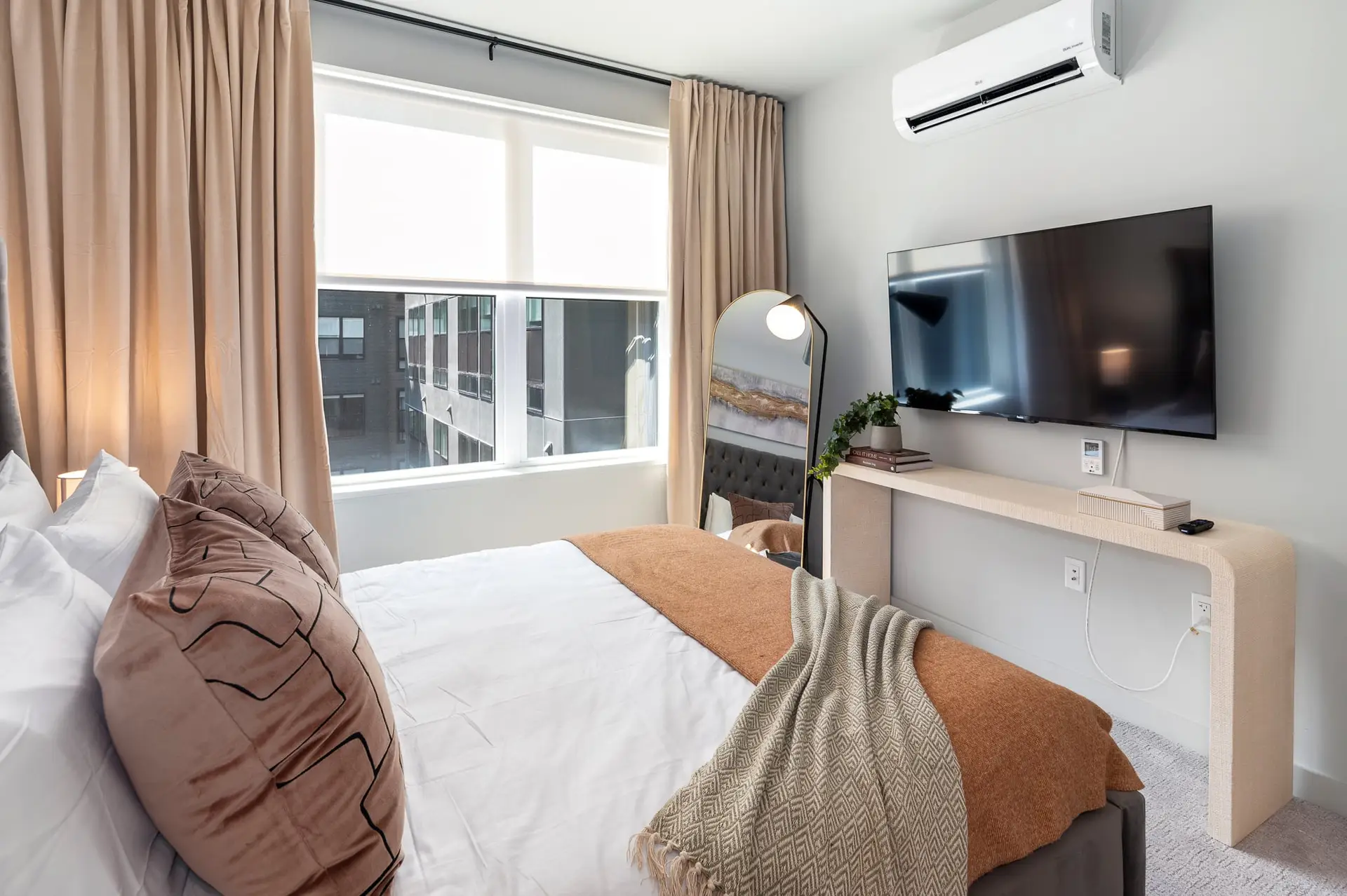 1 Bedroom Apartments for Rent: Stylish Living in Prime Locations from Hyatus