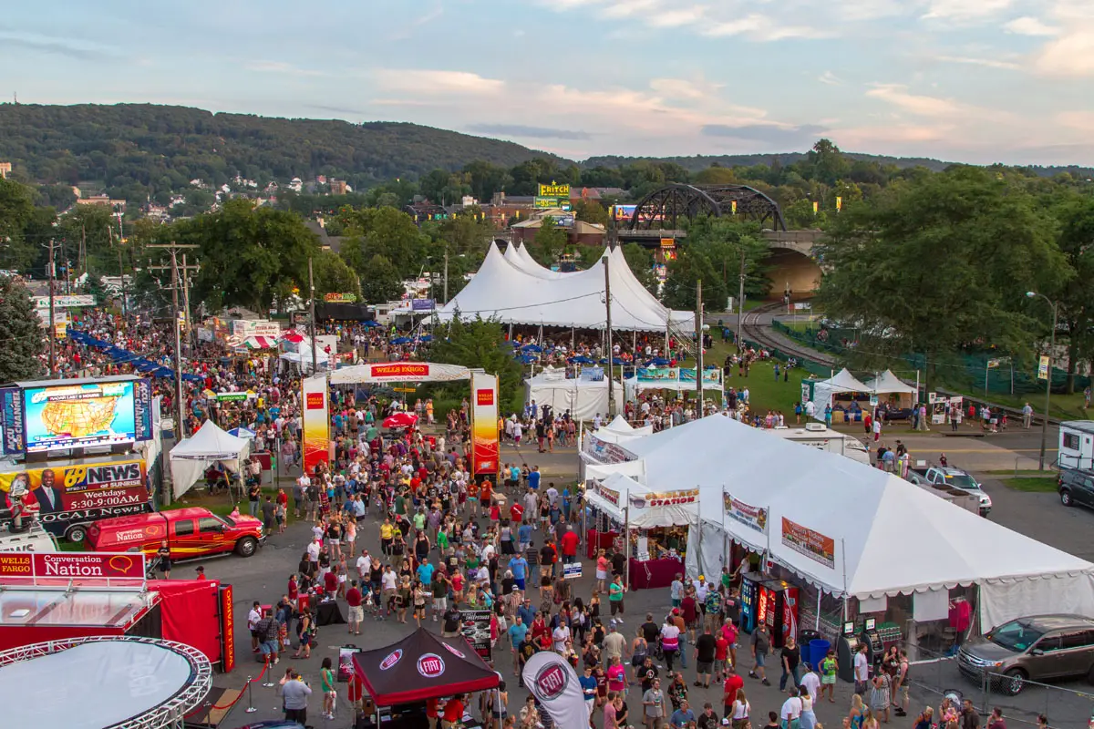Melodies in the Air: Immerse Yourself in the Enchanting Atmosphere of Musikfest in Bethlehem from Hyatus