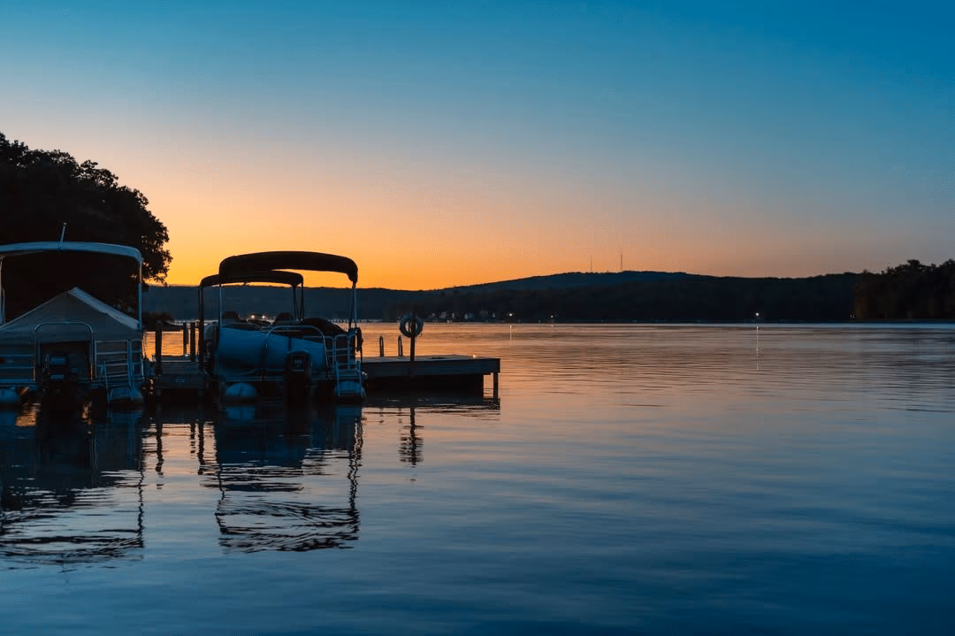 Top 5 Lakes and Lake Adventures in the Poconos from Hyatus