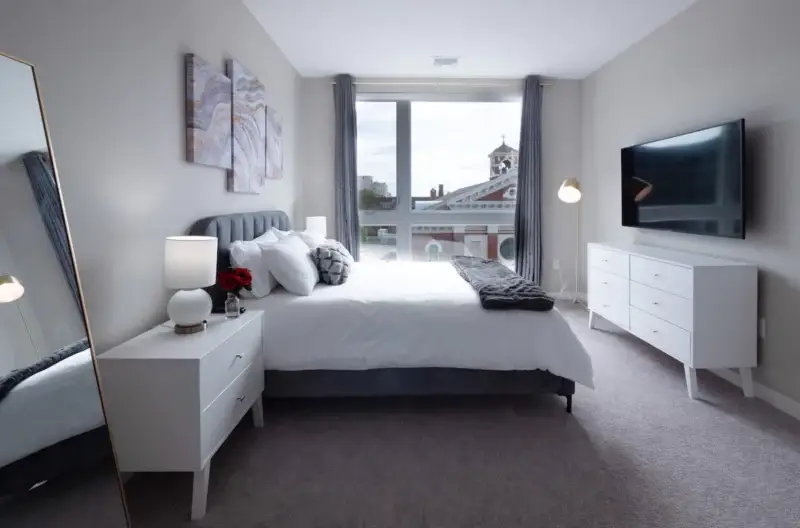 Luxury Temporary Housing image 2